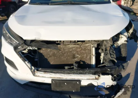 2021 Hyundai Tucson Se z USA, uszkodzony, nr VIN KM8J23A44MU313547